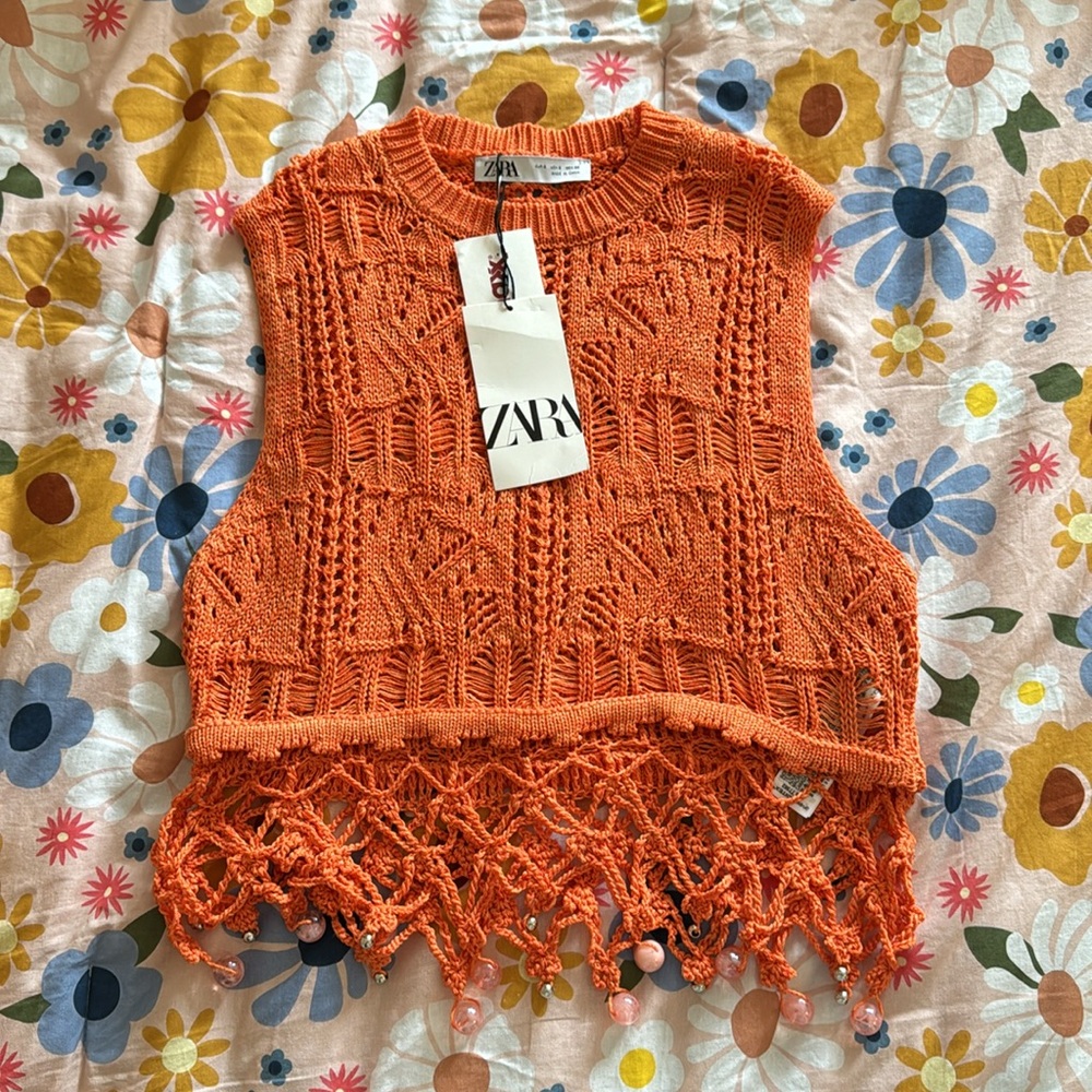 Zara Crochet Knit Vest Beaded Sz sm Trend Crop Fringe